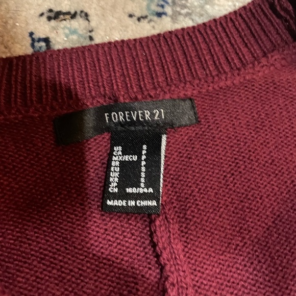 Small crop top - Picture 2 of 2